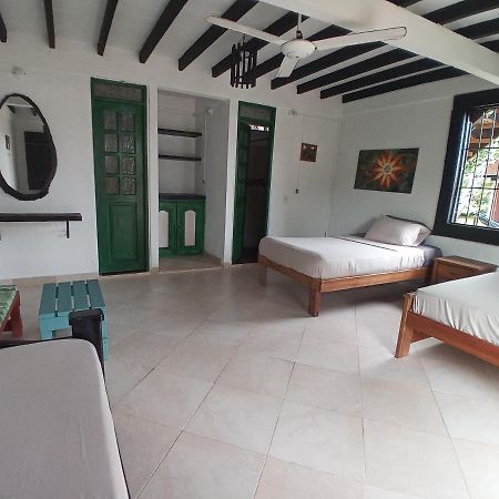 Hostal Portal Del Sol Капургана Экстерьер фото