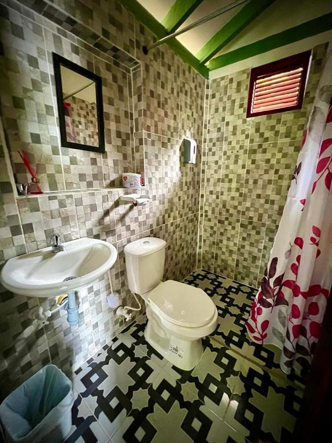 Hostal Portal Del Sol Капургана Экстерьер фото